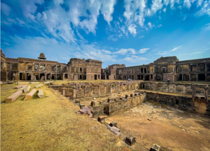 The Majestic Raisen Fort (30 km from The Riverside Inn)